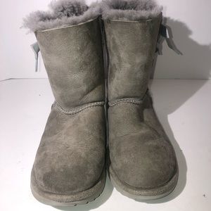 Ugg Pala‎  bow chestnut boot